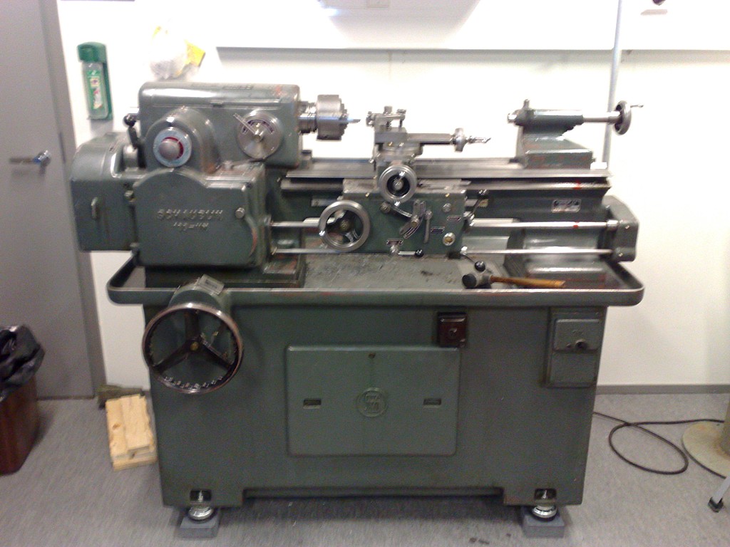 lathe machining lathe machining